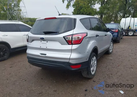 2017 Ford Escape S z USA, uszkodzony, nr VIN 1FMCU0F73HUD74169